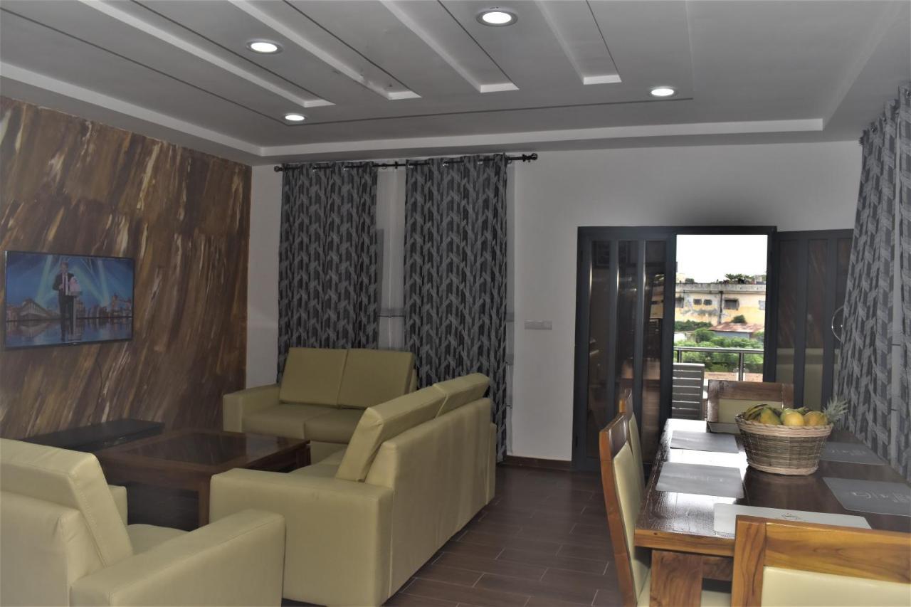 Residence Bellevue Sito Aiport- לומה מראה חיצוני תמונה