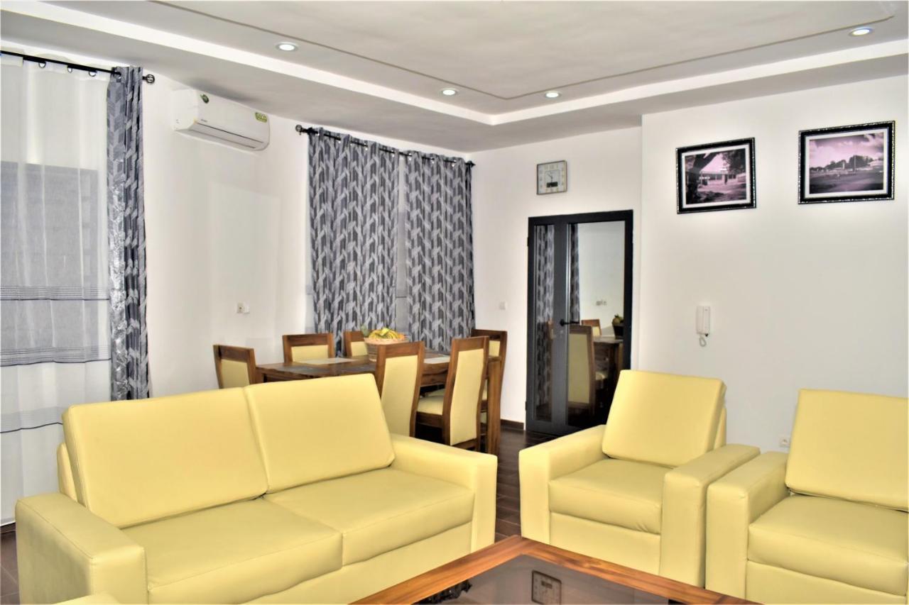 Residence Bellevue Sito Aiport- לומה מראה חיצוני תמונה